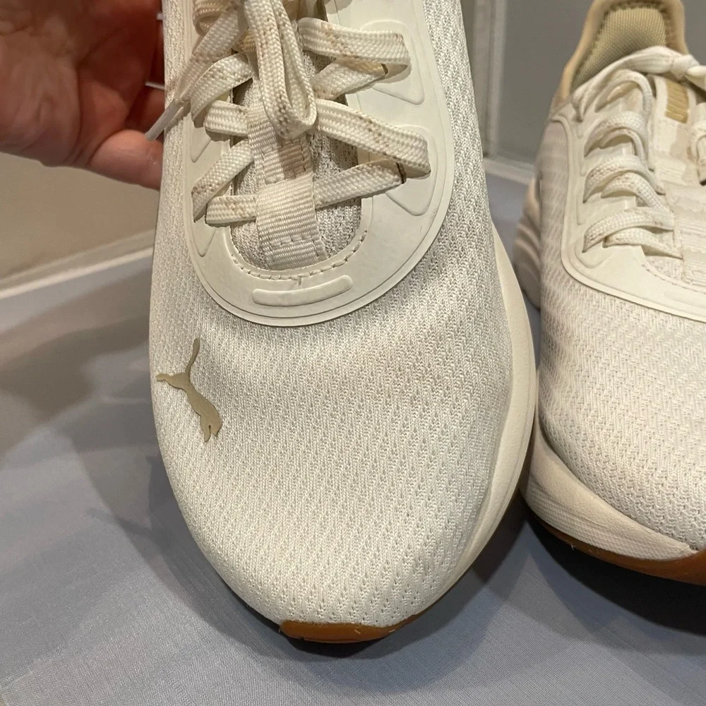 EUC Puma 9 Women’s Softride Sophia Vital
Women's Running Shoes White Almond $70! - Picture 3 of 14